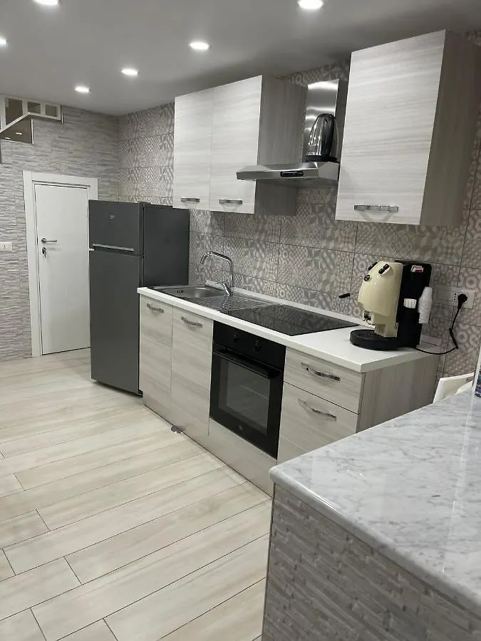 Apartment Metro Stazione-Museo 500 M-Appartamento Centrale Ed Elegante Dimora De Curtis Naples