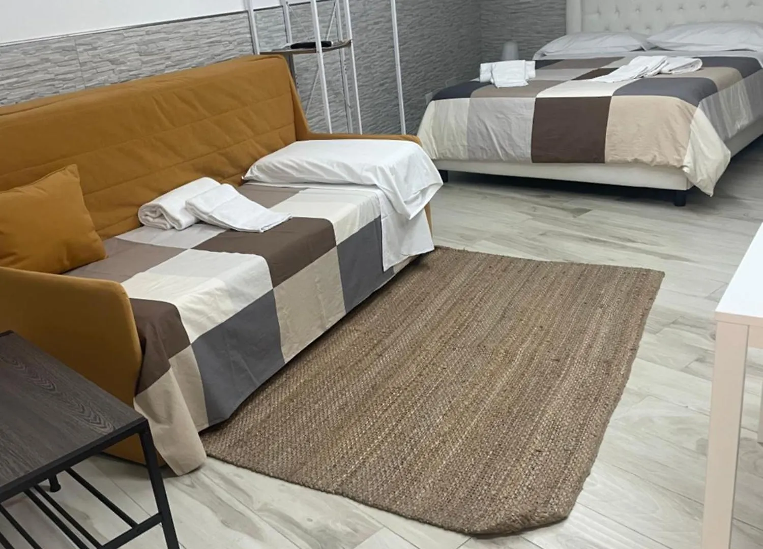 Apartment Metro Stazione-Museo 500 M-Appartamento Centrale Ed Elegante Dimora De Curtis Naples