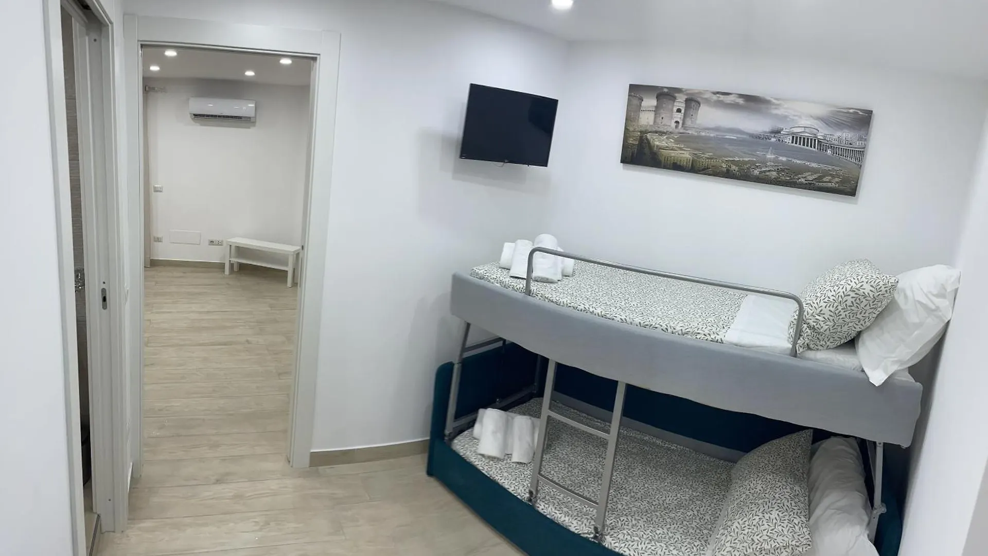 Apartment Metro Stazione-Museo 500 M-Appartamento Centrale Ed Elegante Dimora De Curtis Naples